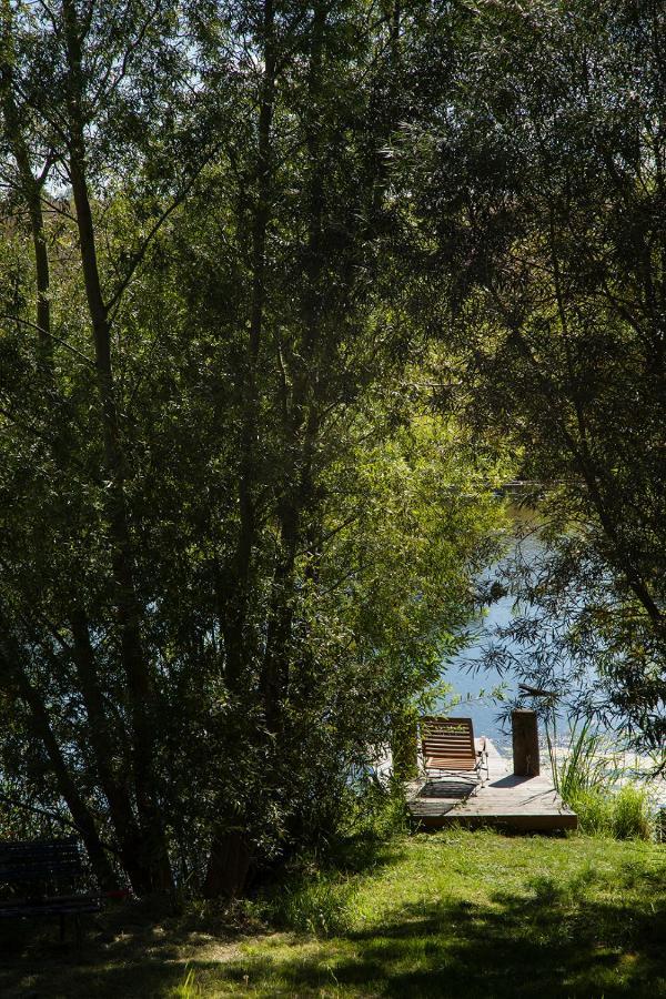 Mitten In Der Natur : Ferienwohnung Mit 3 Schlafzimmern, Neu Eingerichtet Neu Gaarz Екстер'єр фото